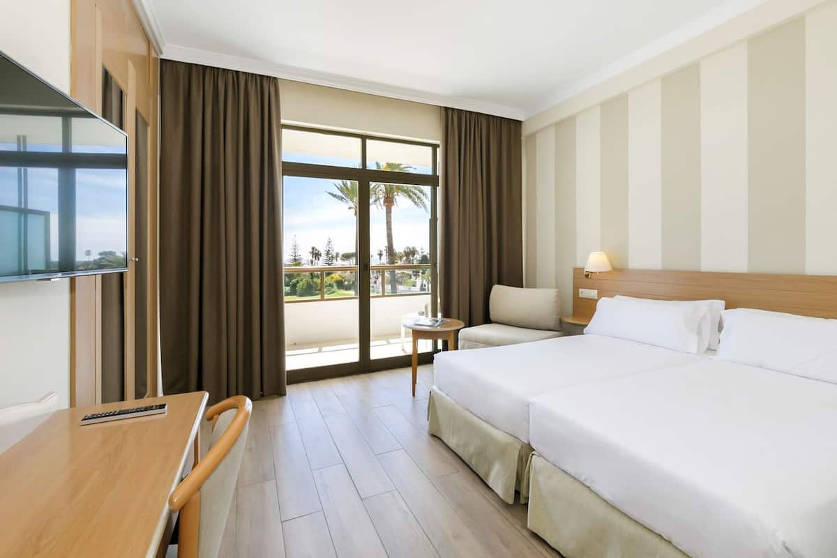 Schreibtisch, Bügeleisen/Bügelbrett, kostenloses WLAN, Bettwäsche