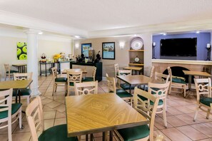 Free continental breakfast