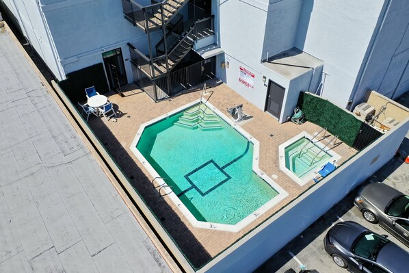 Seasonal outdoor pool