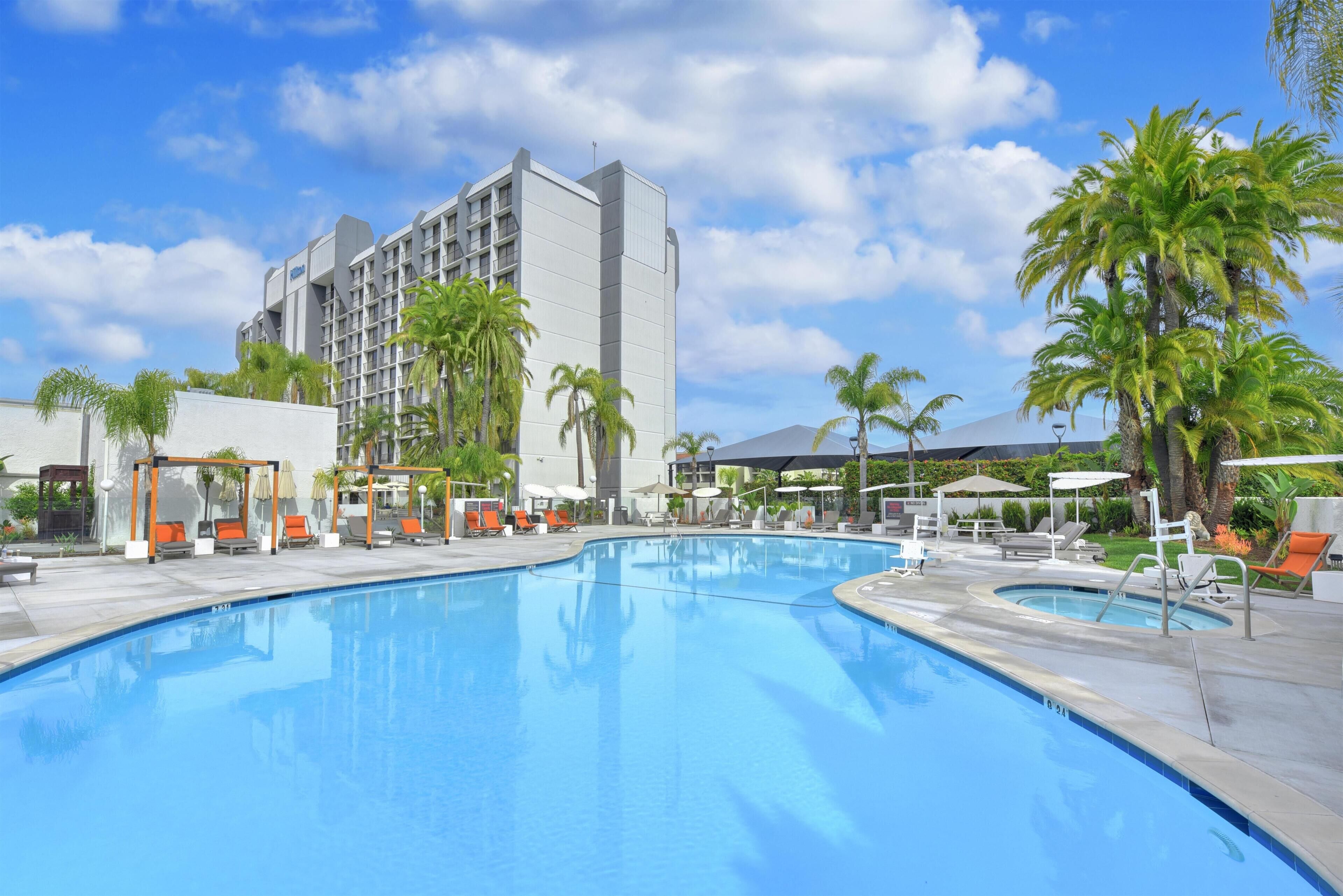 Outdoor pool, sun loungers