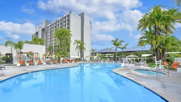 Outdoor pool, sun loungers