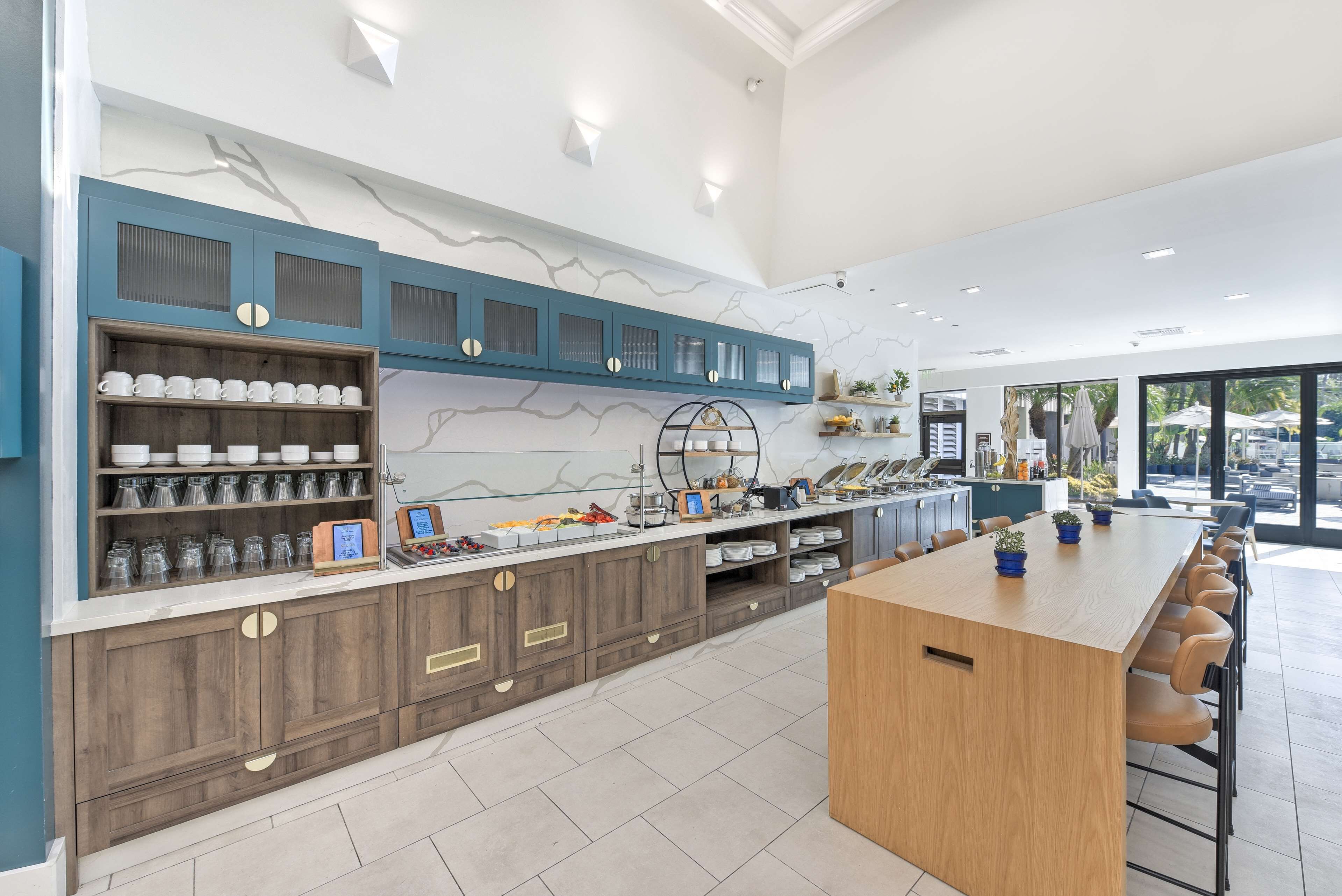 Daily buffet breakfast for a fee