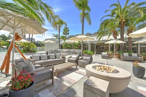 Courtyard - Hilton Irvine/Orange County Airport (Irvine)