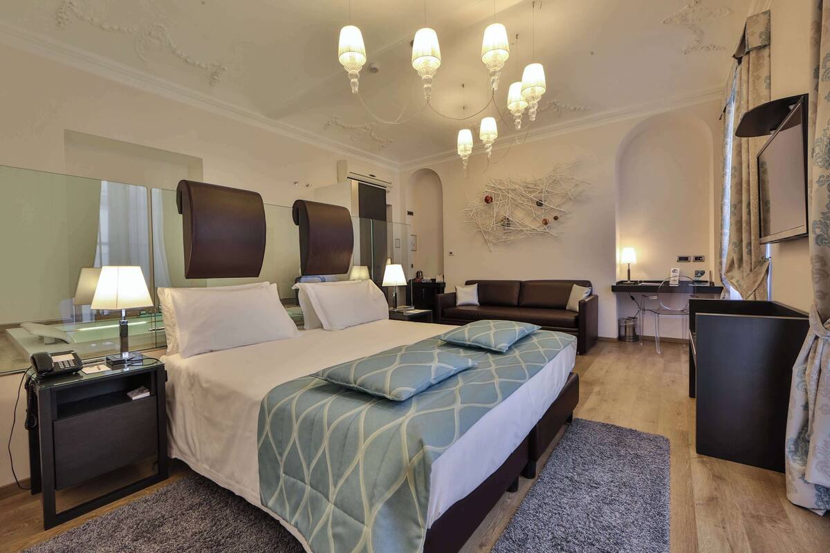 Hypo-allergenic bedding available, minibar, in-room safe, desk
