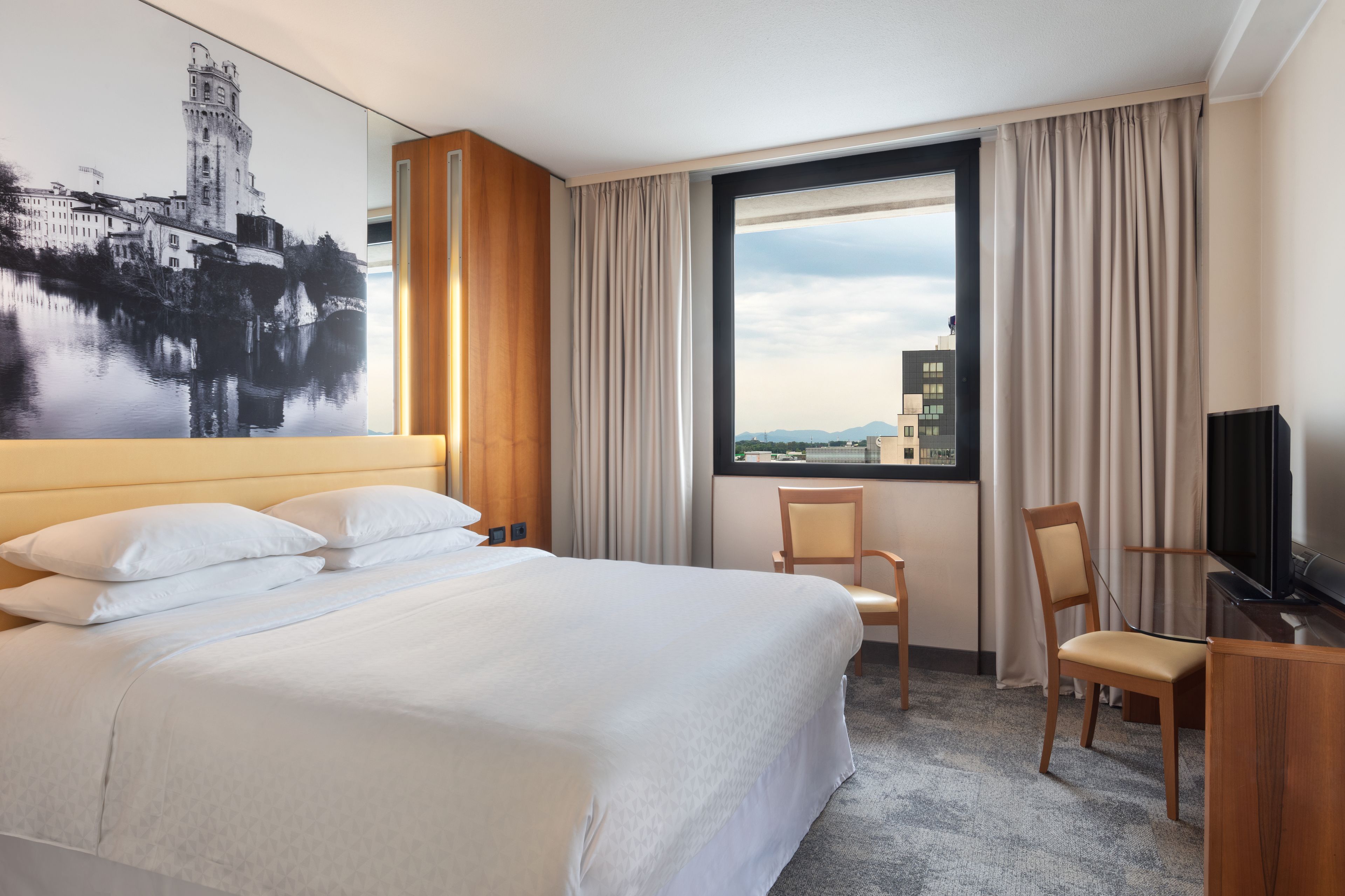 Suite Junior, 1 camera da letto, vista città | Vista dalla camera