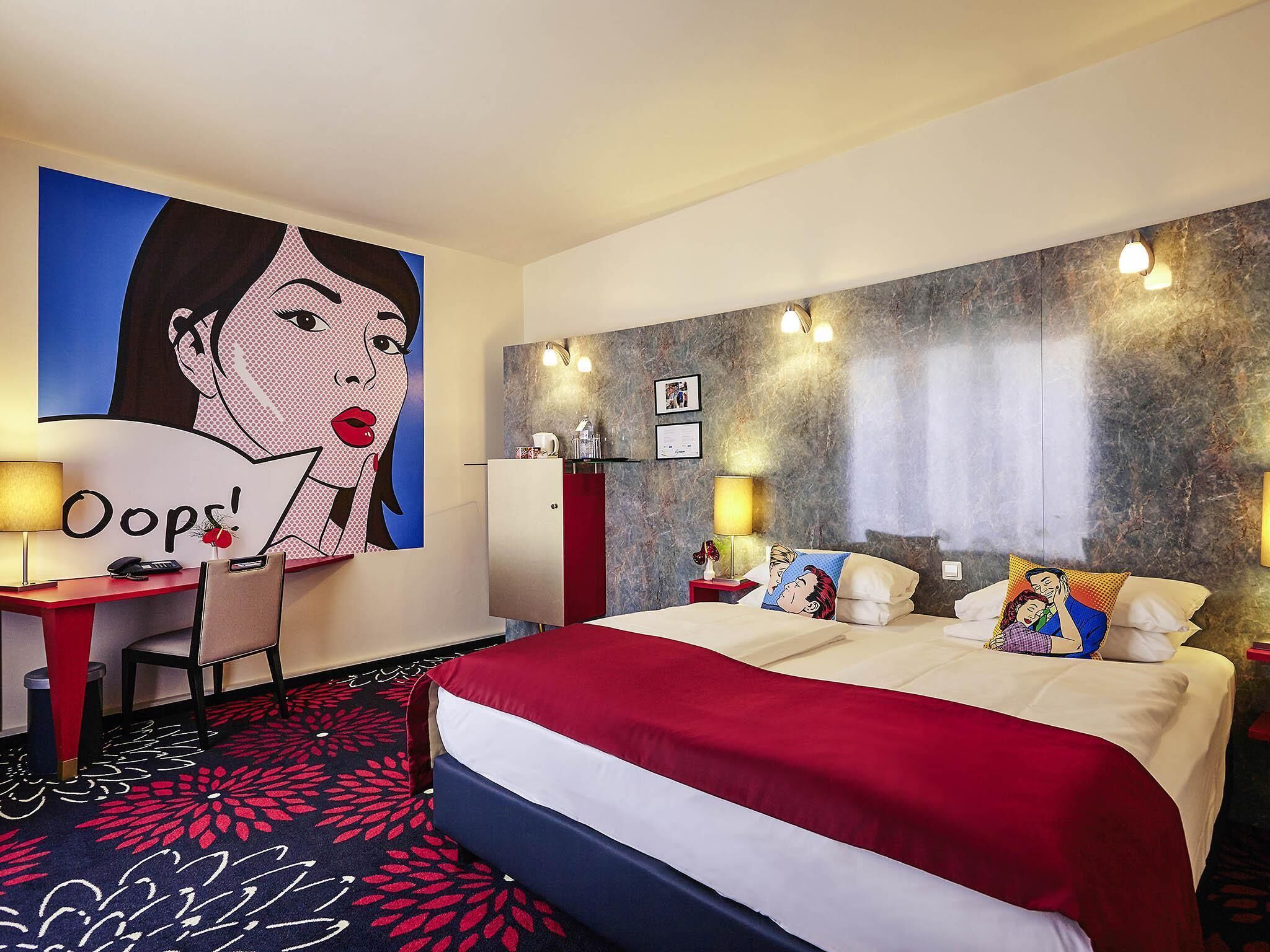 hypo-allergenic bedding, in-room safe, desk, laptop workspace