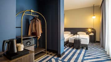 Standard-huone, 1 parisänky, esteetön | Allergiatestatut vuodevaatteet, tallelokero huoneessa, työpöytä