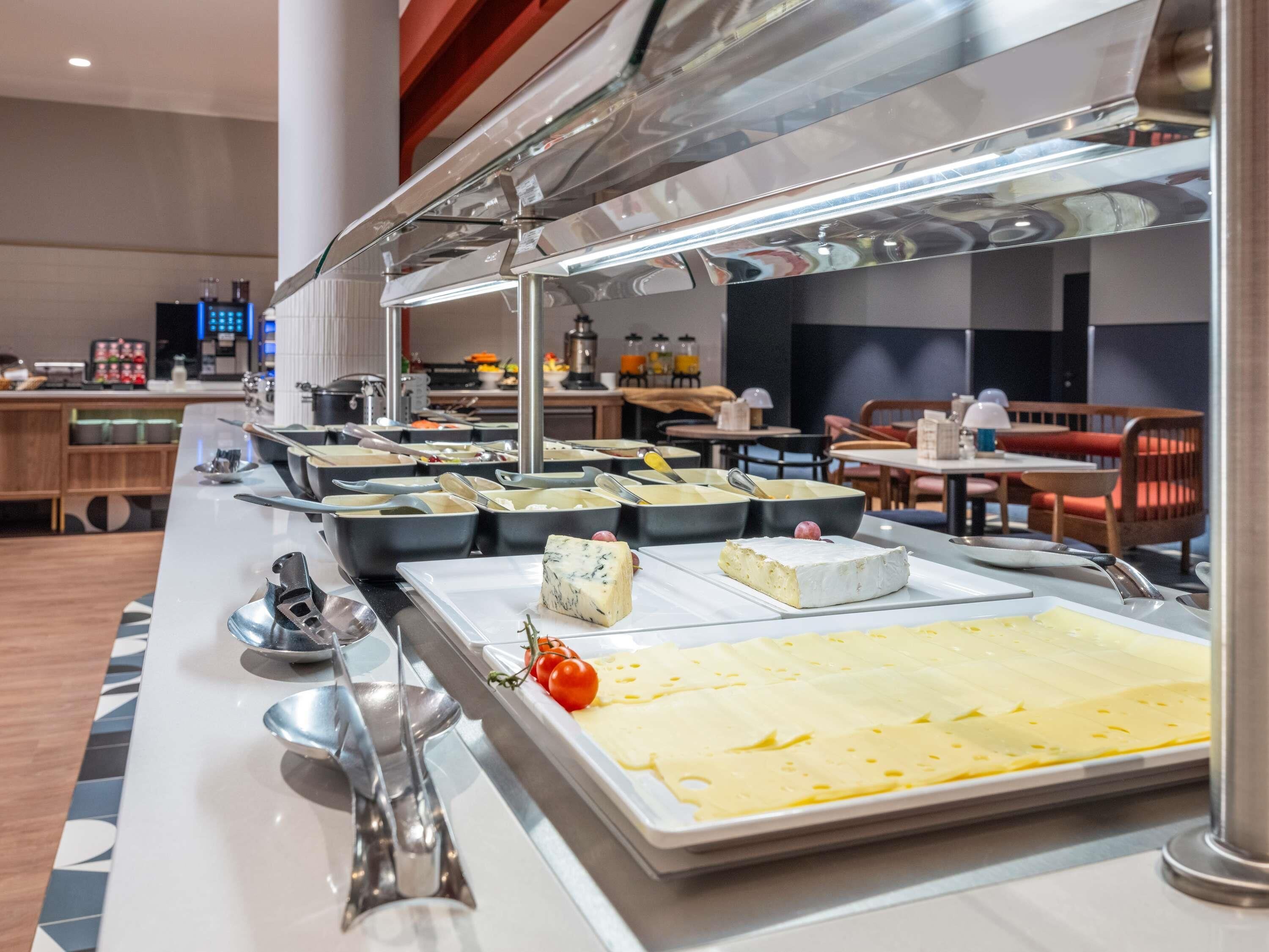 Daily buffet breakfast for a fee