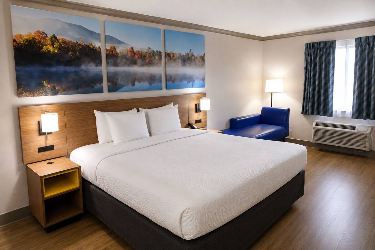 ห้องพัก, เตียงคิงไซส์ 1 เตียง, ปลอดบุหรี่ (Walk-In Shower) | โต๊ะทำงาน, เตารีด/โต๊ะรีดผ้า, เปล/เตียงเด็กอ่อน (ฟรี), Wi-Fi ฟรี
