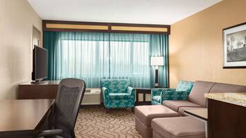 Junior Suite, 1 Bedroom, Non Smoking | Living room