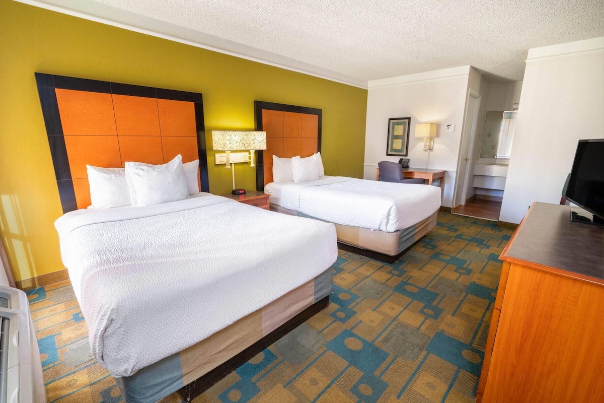 Standard Room, 2 Double Beds, Non Smoking | Premium bedding, desk, blackout curtains, iron/ironing board