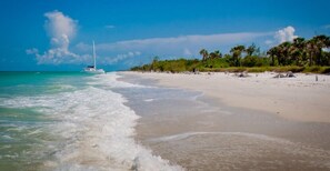 Point of interest - Collins Hotel Naples (Naples)