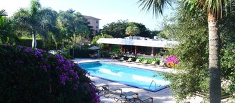 Collins Hotel Naples