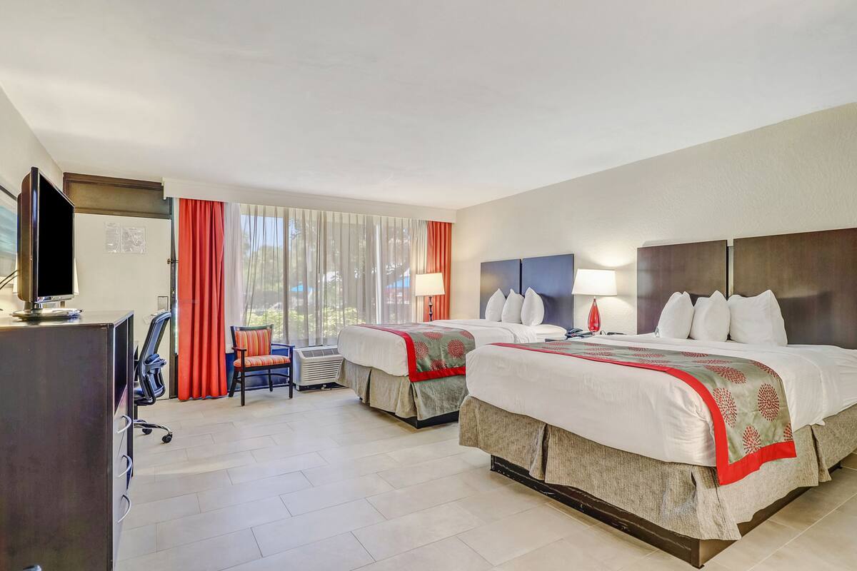 In-room safe, desk, laptop workspace, blackout drapes