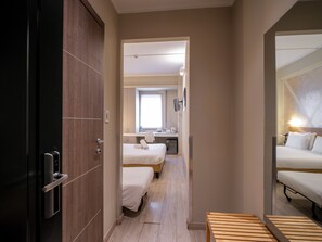 Economy Triple Room | 1 bedroom, Frette Italian sheets, premium bedding, down comforters
