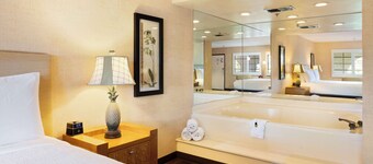 Best Western Plus Las Brisas Hotel