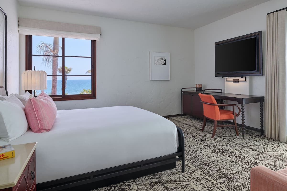 Premium bedding, down comforters, pillowtop beds, in-room safe
