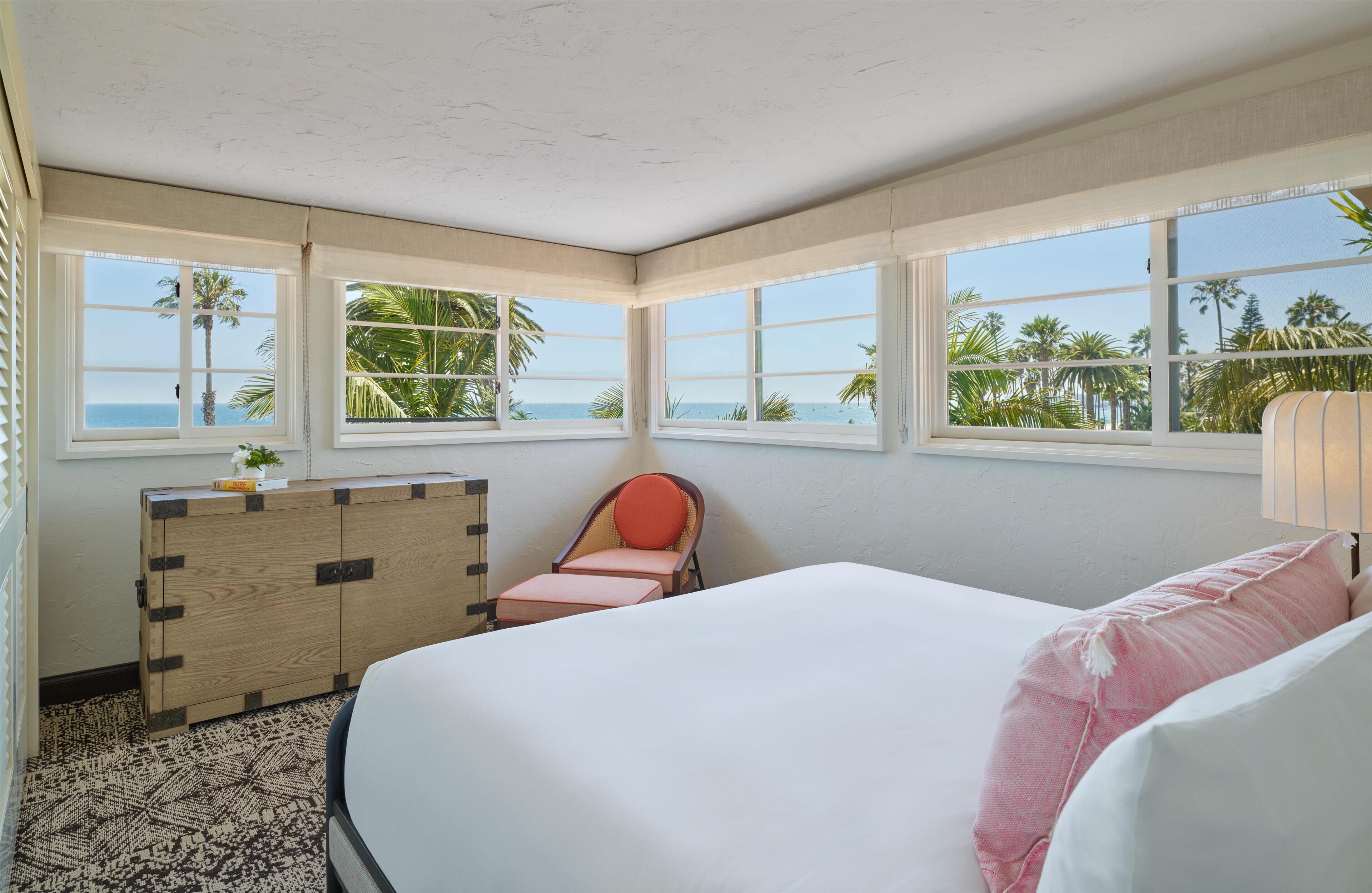 Suite, Ocean View | Premium bedding, down comforters, pillowtop beds, in-room safe