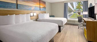 Days Inn & Suites by Wyndham Fort Pierce Midtown