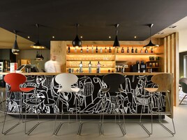 Bar (en la propiedad)