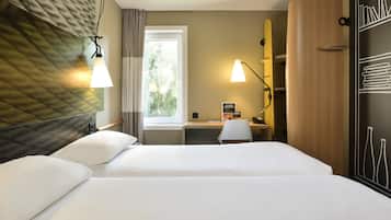 Desk, blackout drapes, iron/ironing board, free WiFi