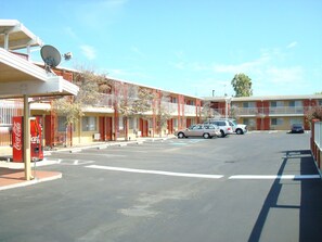 Free self parking - Heritage Inn (Milpitas)