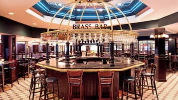 3 bares o lounges, lounge en el lobby
