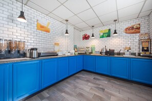 Petit déjeuner buffet compris tous les jours