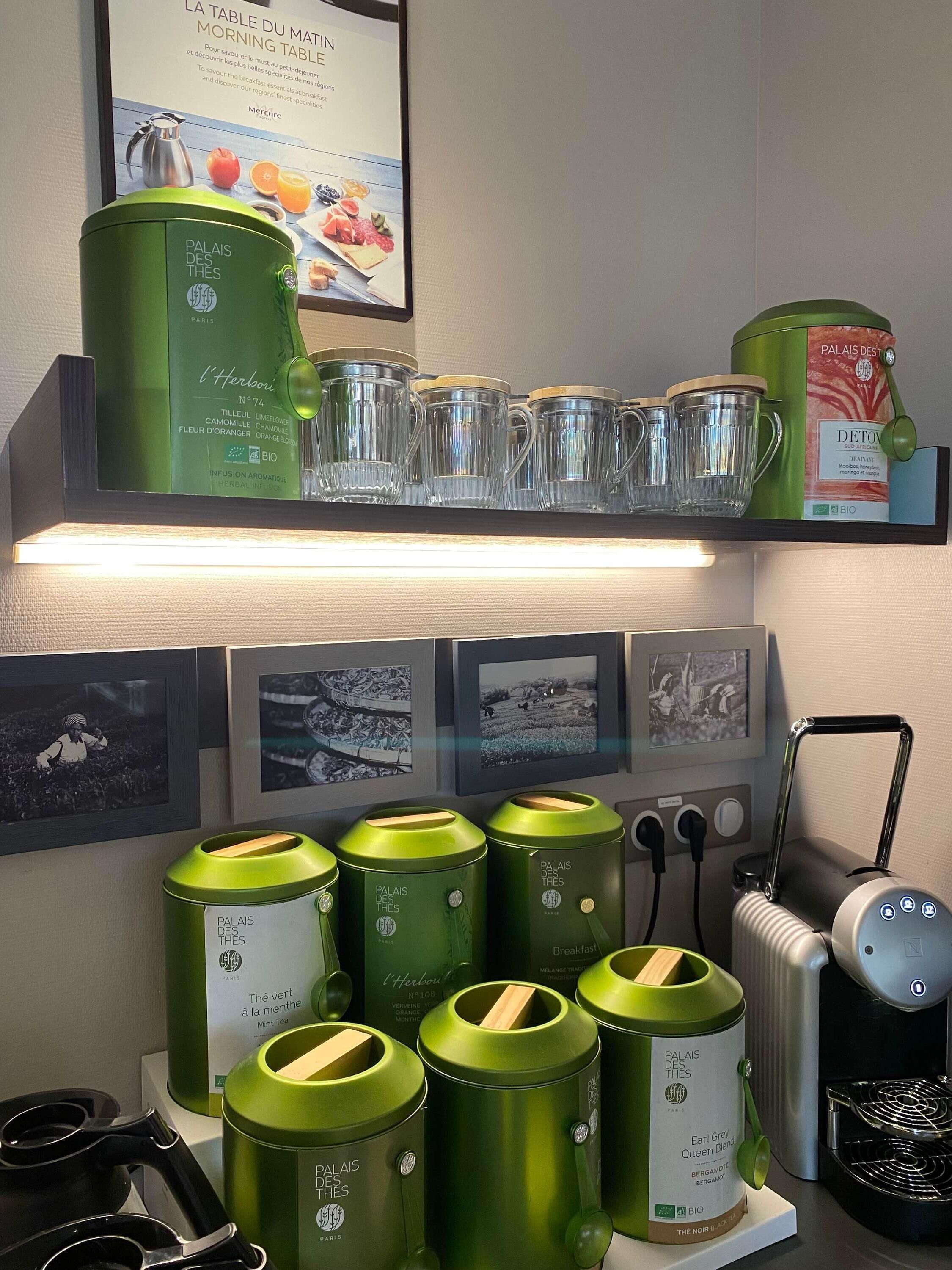 daily buffet breakfast (eur 16 per person)