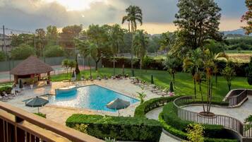 Piscina externa