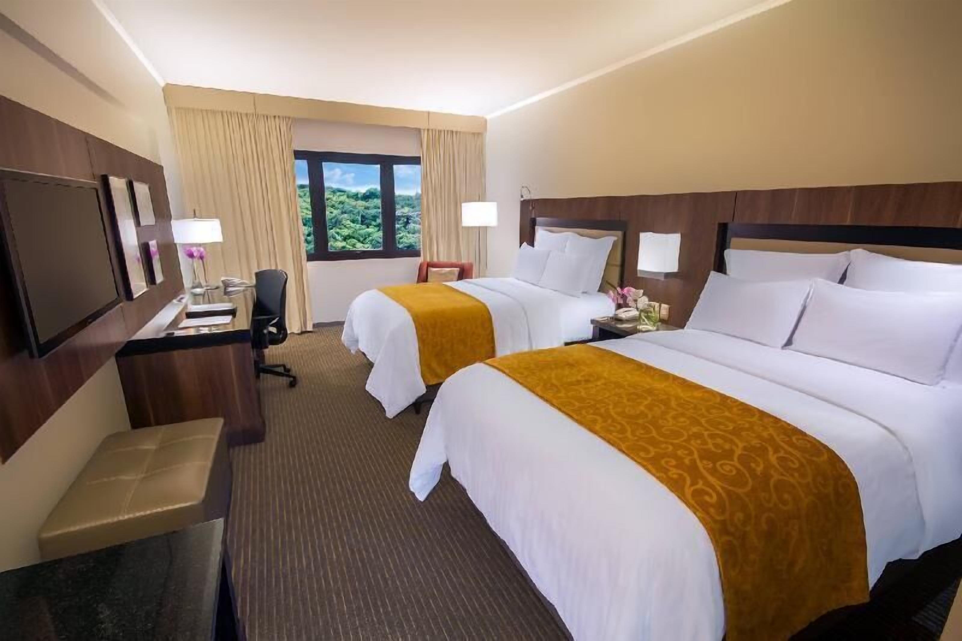 Premium bedding, minibar, in-room safe, desk