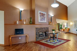 Lobby - Best Western Davison Inn (Davison)