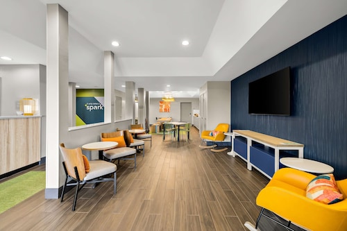 Spark by Hilton Tifton