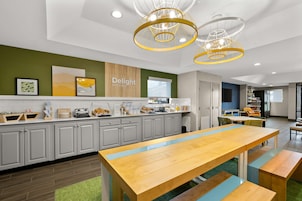 Free daily self-serve breakfast