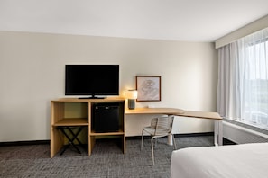 Room, 2 Queen Beds (with Sofa)