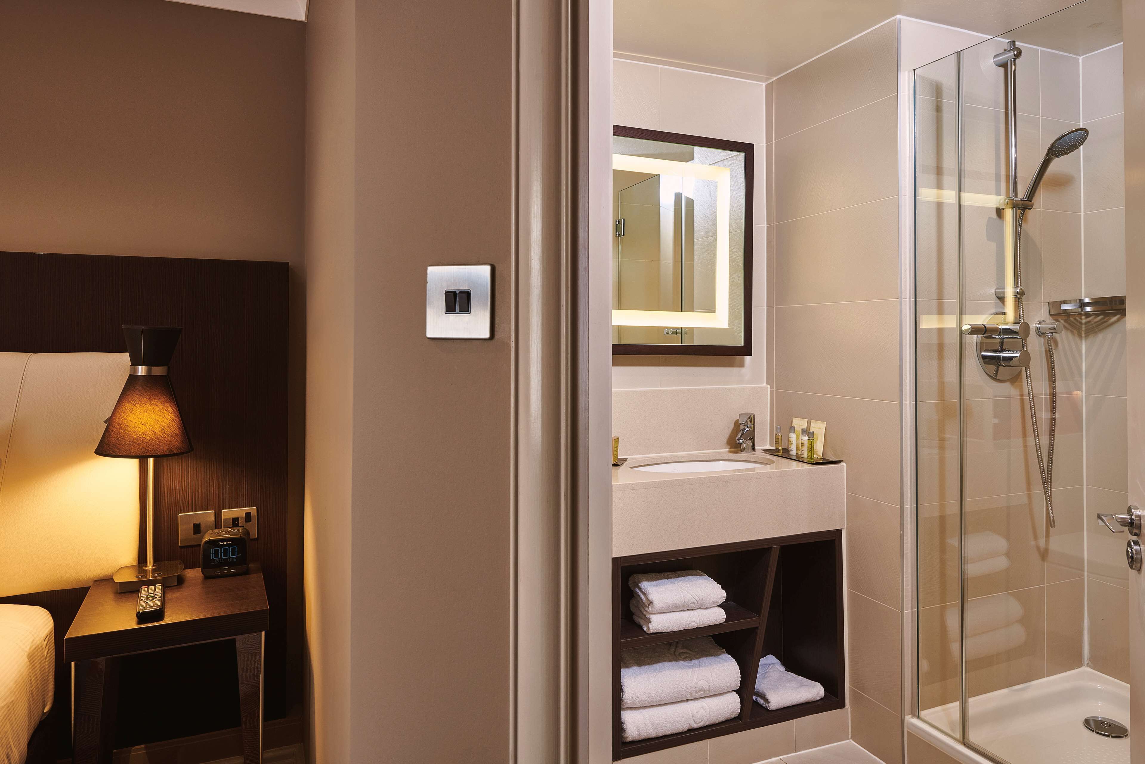 Foto - DoubleTree by Hilton London Ealing