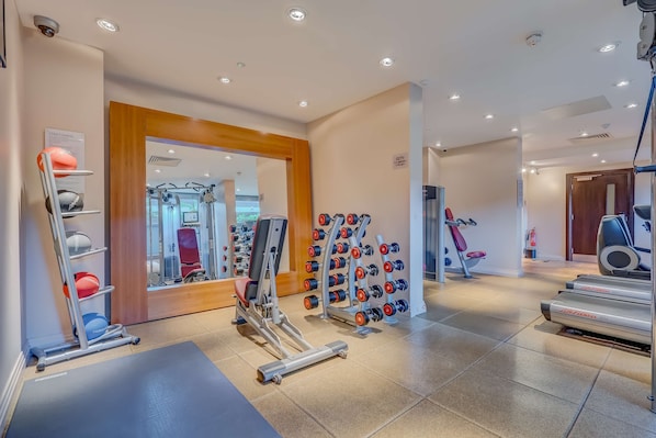 Fitness facility - DoubleTree by Hilton London - Ealing Hotel (London)