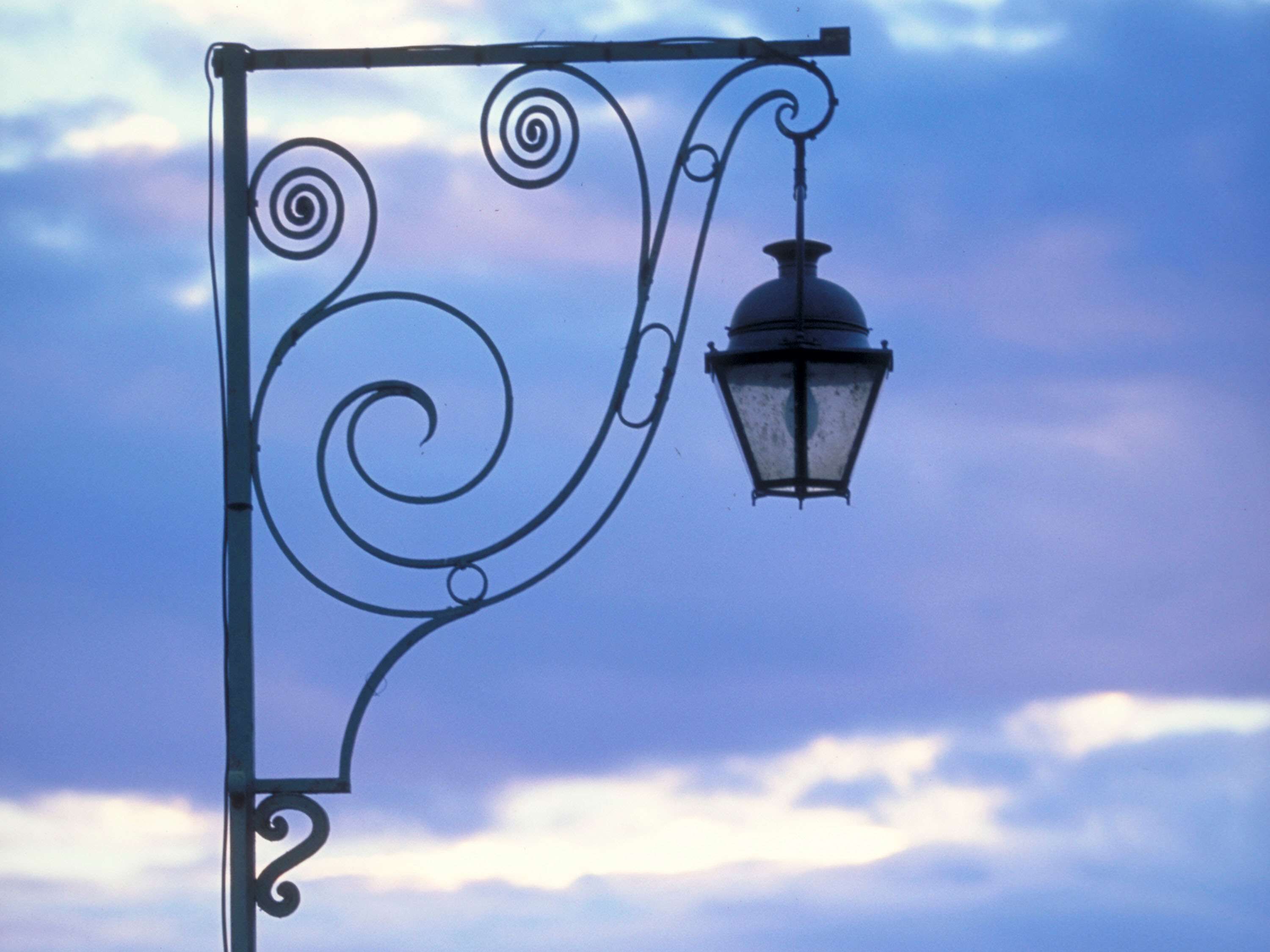 Seasonal outdoor pool, open 10:00 AM to 10:00 PM, pool umbrellas