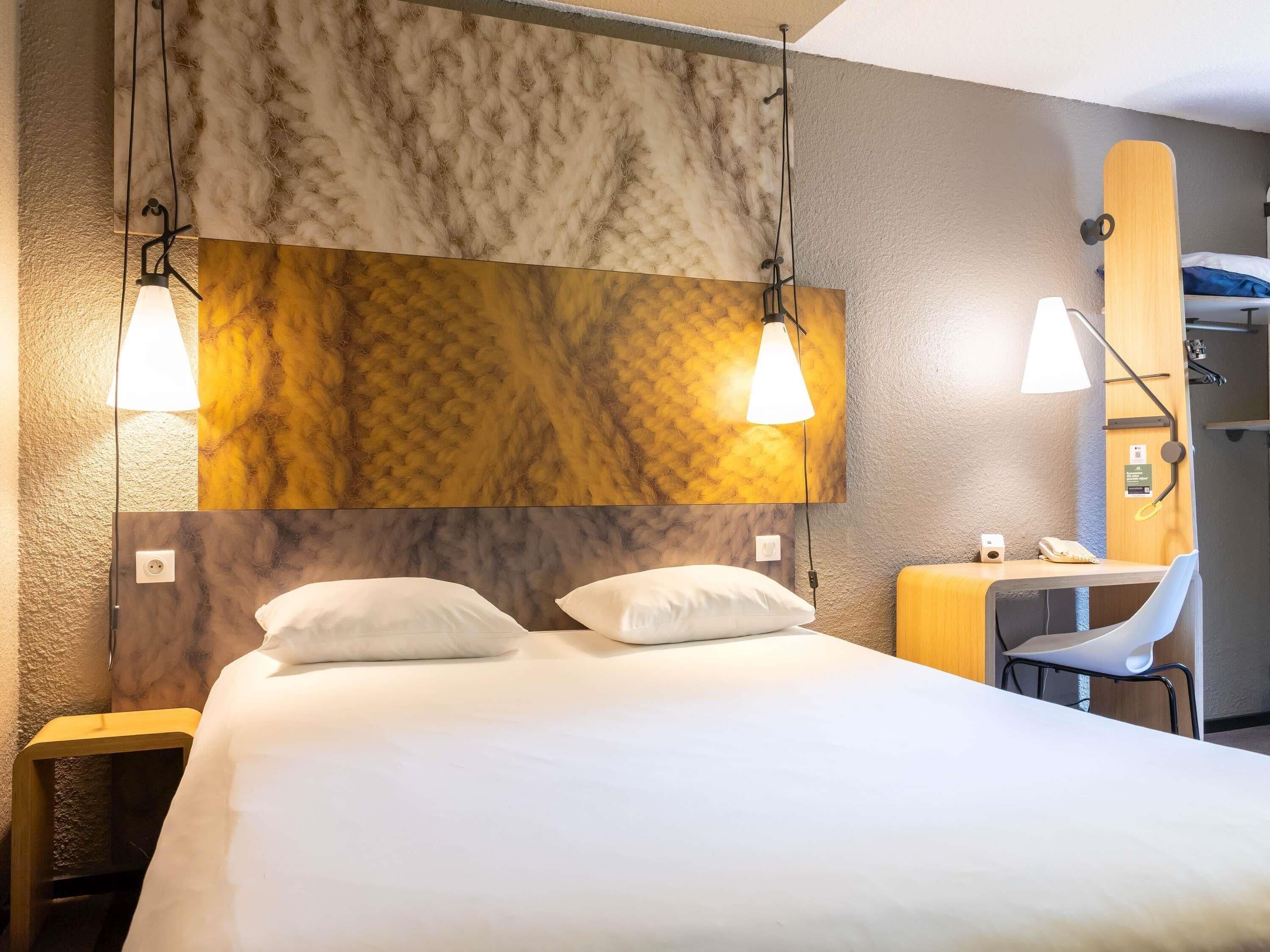 Standard Room, 1 Double Bed | Desk, blackout curtains, soundproofing, free cots/infant beds