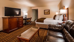 Laptop workspace, iron/ironing board, WiFi, bed sheets - Best Western Plus Humboldt House Inn (Garberville)