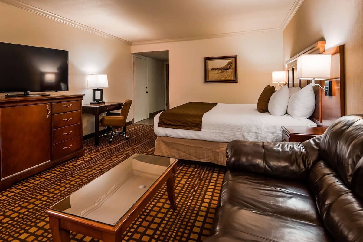 Postazione laptop, ferro/asse da stiro, Wi-Fi (a pagamento), lenzuola