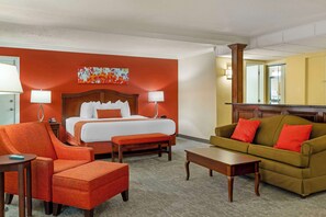 Standard Room, 1 King Bed, Non Smoking, Refrigerator & Microwave (with Sofabed) | 1 bedroom, in-room safe, desk, laptop workspace