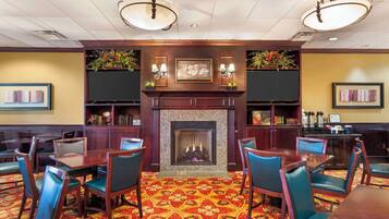 Petit déjeuner buffet compris tous les jours