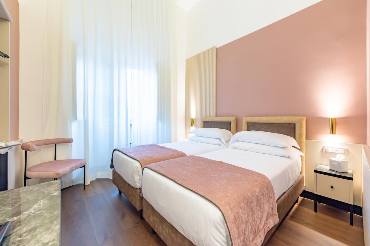 Classic Room, 2 Twin Beds | Minibar, desk, rollaway beds, free WiFi