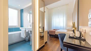 Deluxe-Zimmer, 1 King-Bett, Nichtraucher | Minibar, Schreibtisch, Zustellbetten, kostenloses WLAN
