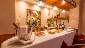 Bar (in der Unterkunft)