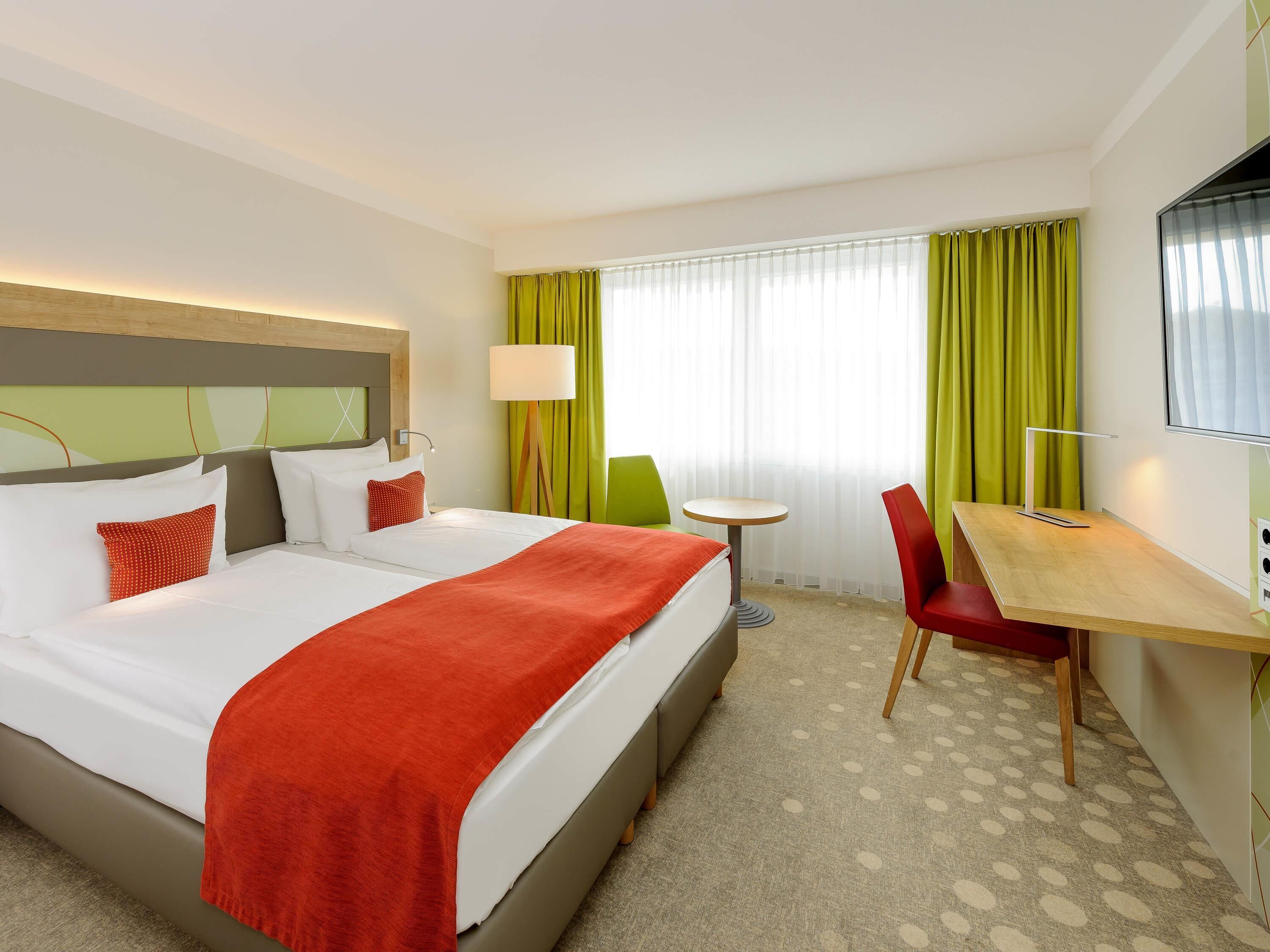 Superior Room, 1 King Bed