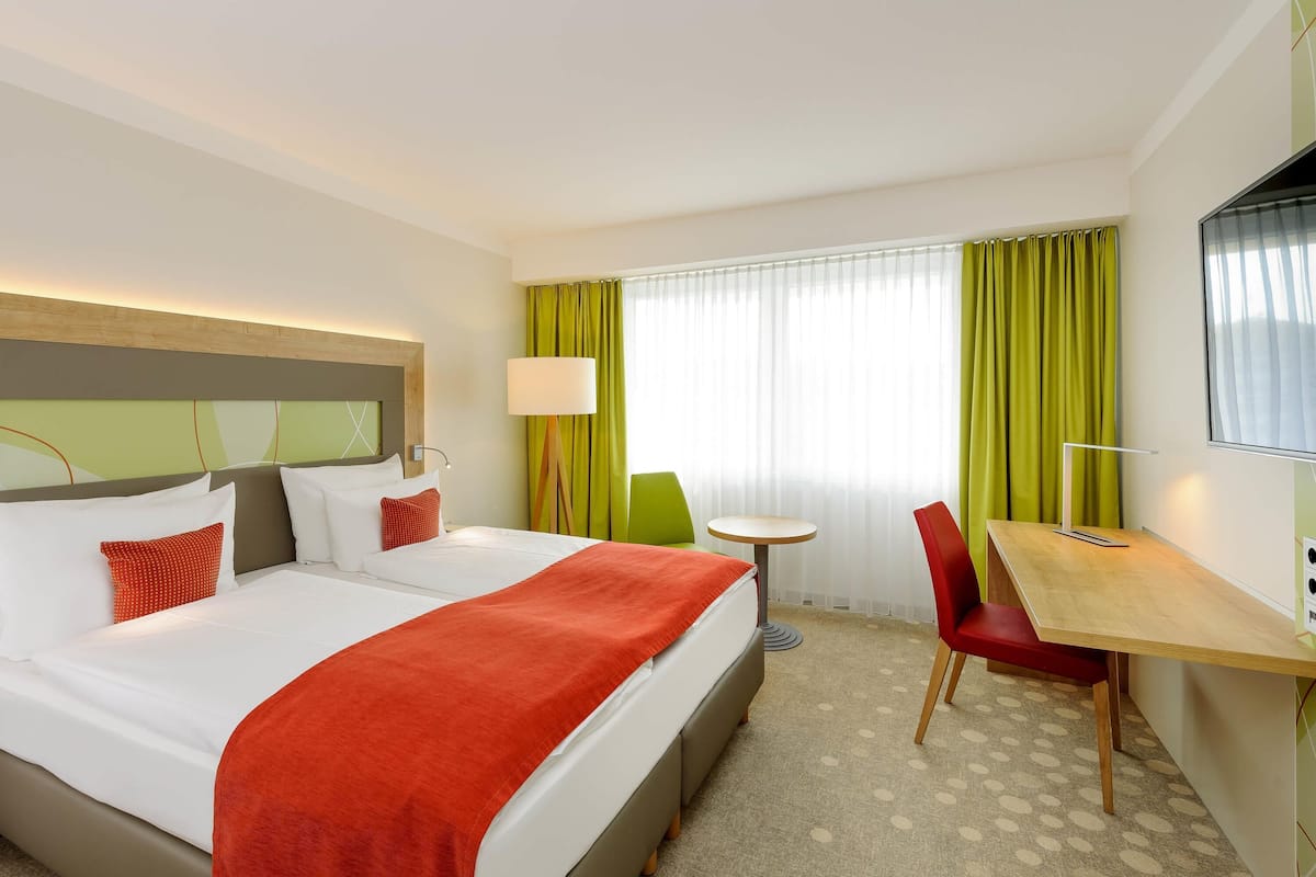 Superior Room, 1 King Bed