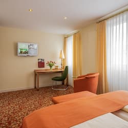 Comfort Twin Room, 1 Bedroom | 1 bedroom, premium bedding, free minibar, in-room safe