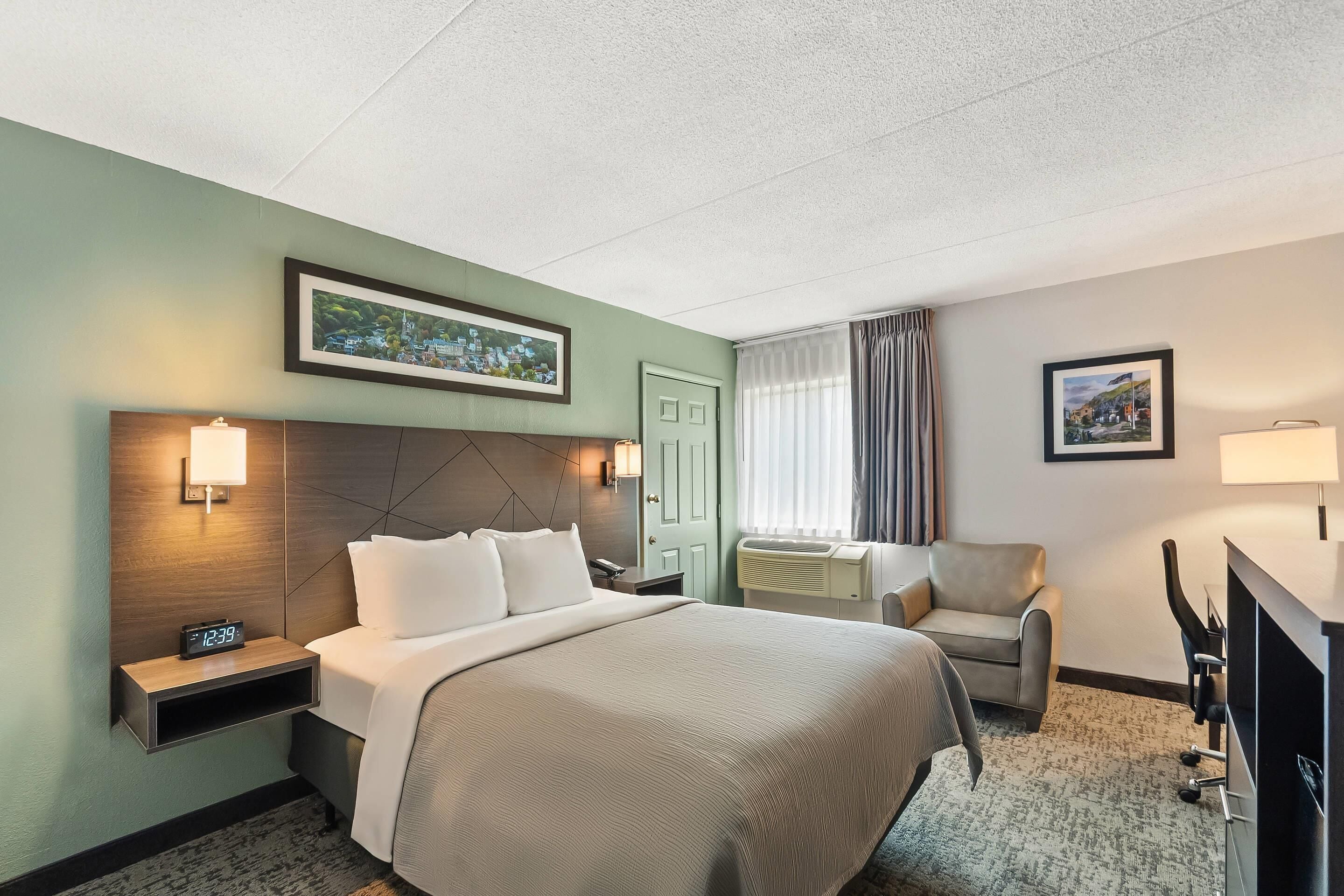 room, 1 queen bed, accessible, non smoking | desk, blackout curtains, iron/ironing board, free cots/infant beds